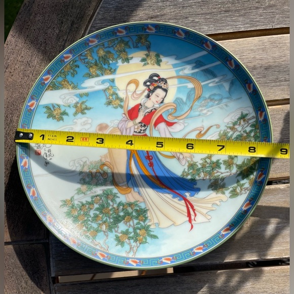 Set of Three Chinese Porcelain Imperial Jingdezhen Collector Plates - Picture 8 of 8